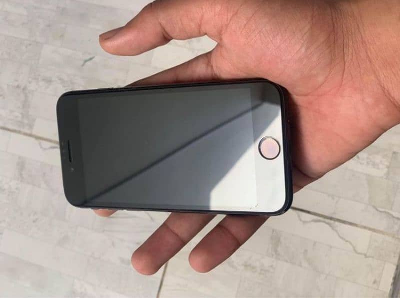 iPhone SE 2020 Non PTA 1