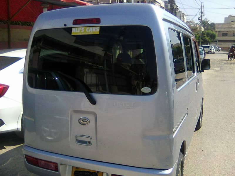 DAIHATSU HIJET 2013/2017 AUTOMATIC SILVER COLOUR BEHTREEN CONDITION 9