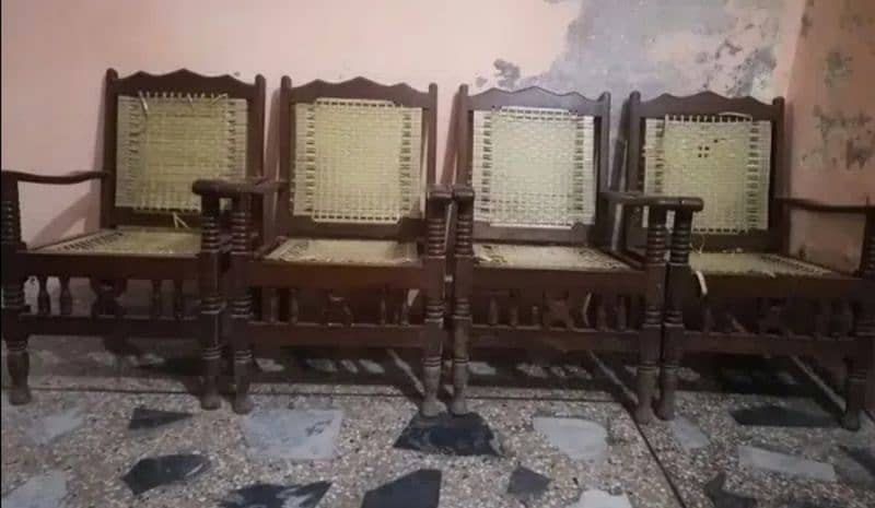 8x Used Wooden chairs 0