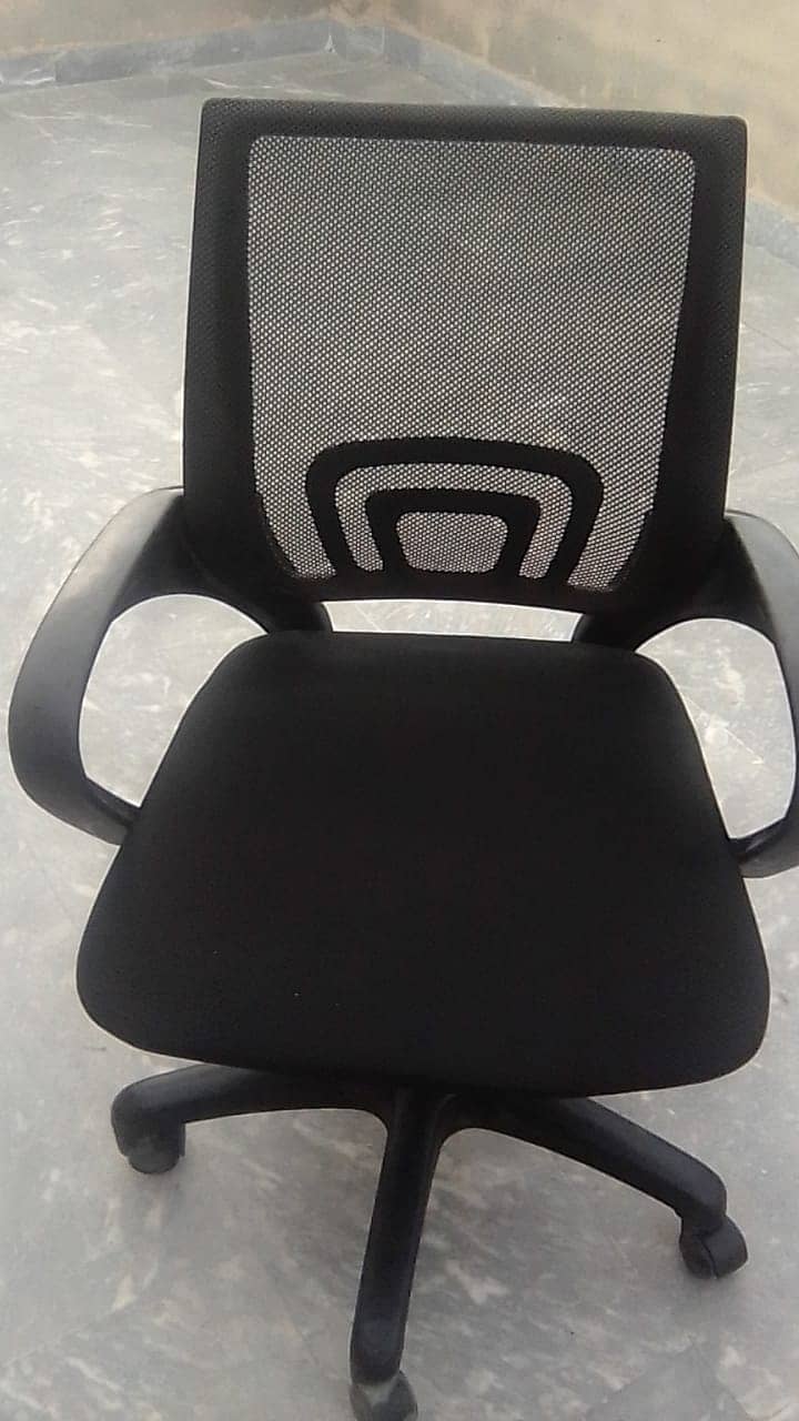 10 Office chair good condition (0305=4142/355)  lushset 0