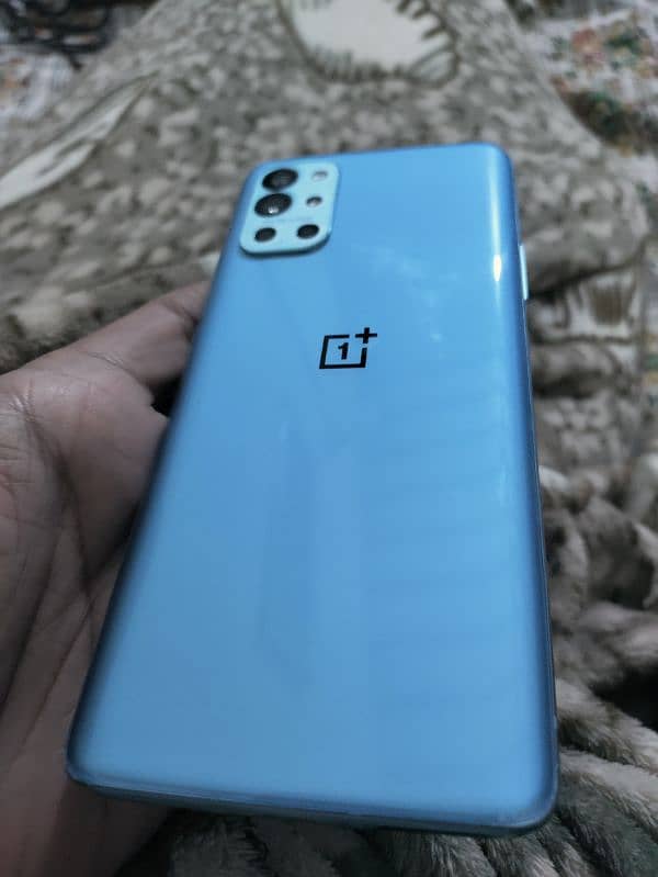 OnePlus 9R 12+12GB Ram, + 256GB storage 9