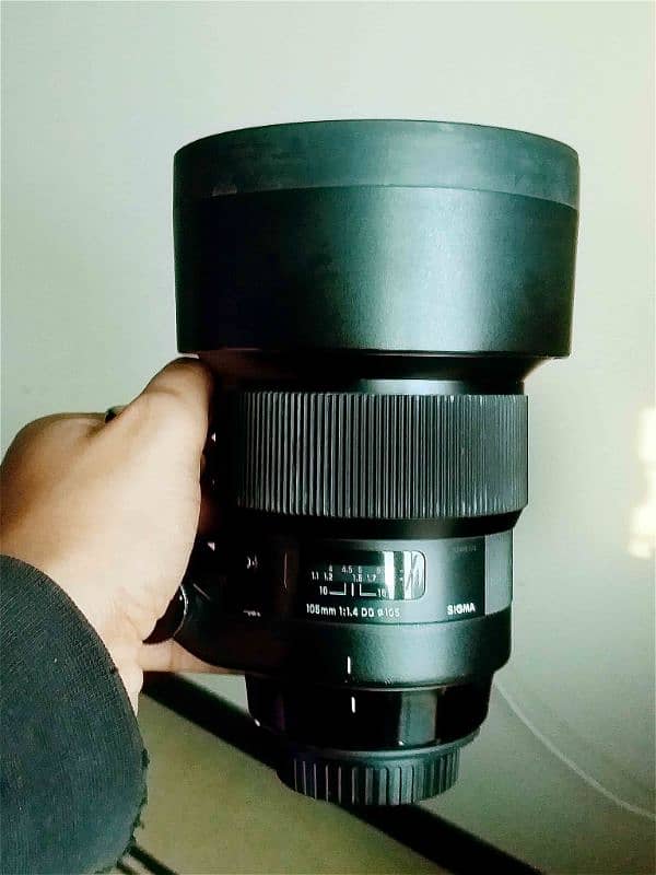 Sigma 105mm f/1.4 DG HSM ART Lens for Sale ( Canon Mount ) 1