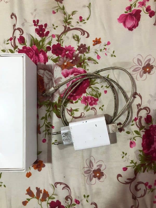 Oppo A54 with original box and charger for sell 6