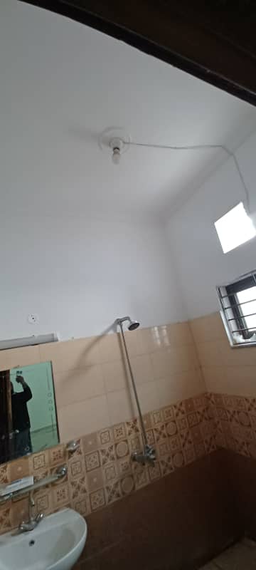 25*40 Used house for sale in G-13 4