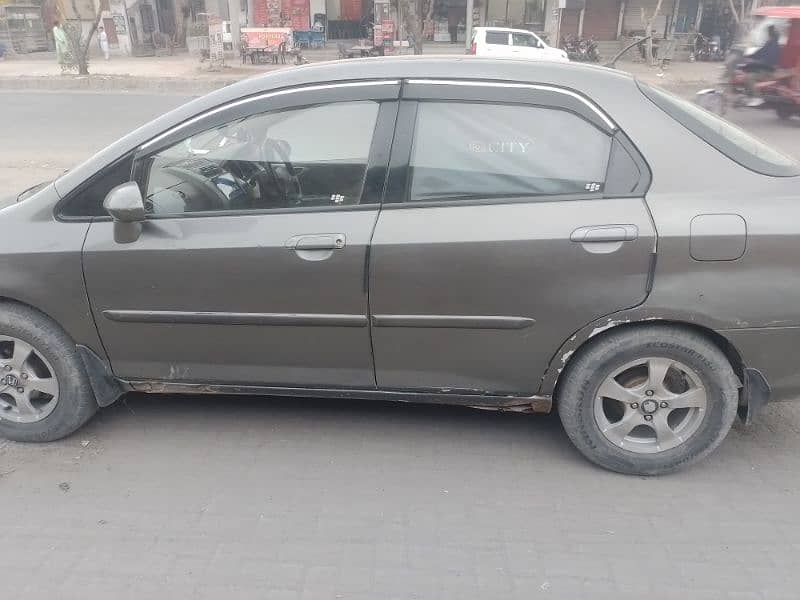 Honda City IDSI 2005 5