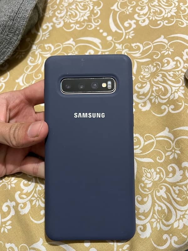 Samsung galaxy s10 8/128 6