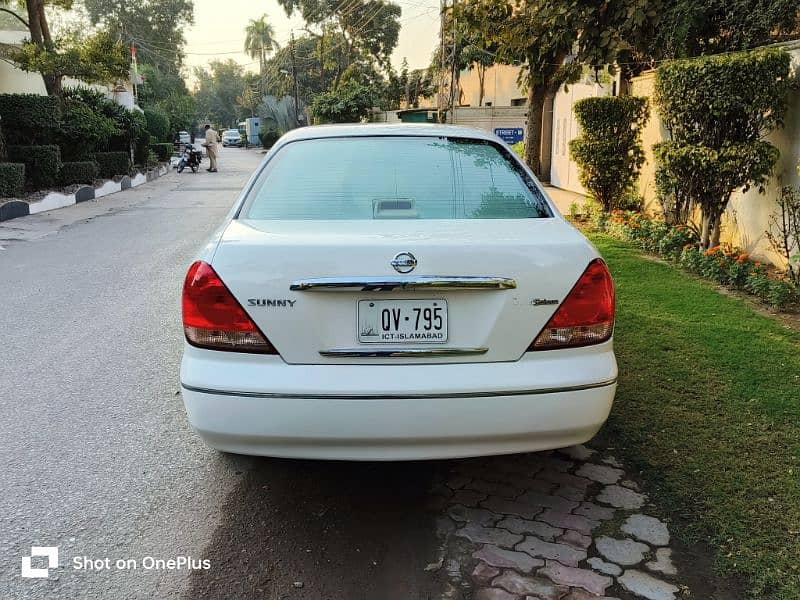 Nissan Sunny 2010 Antique 3