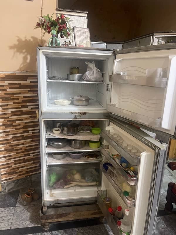 Refrigerator for sale 3