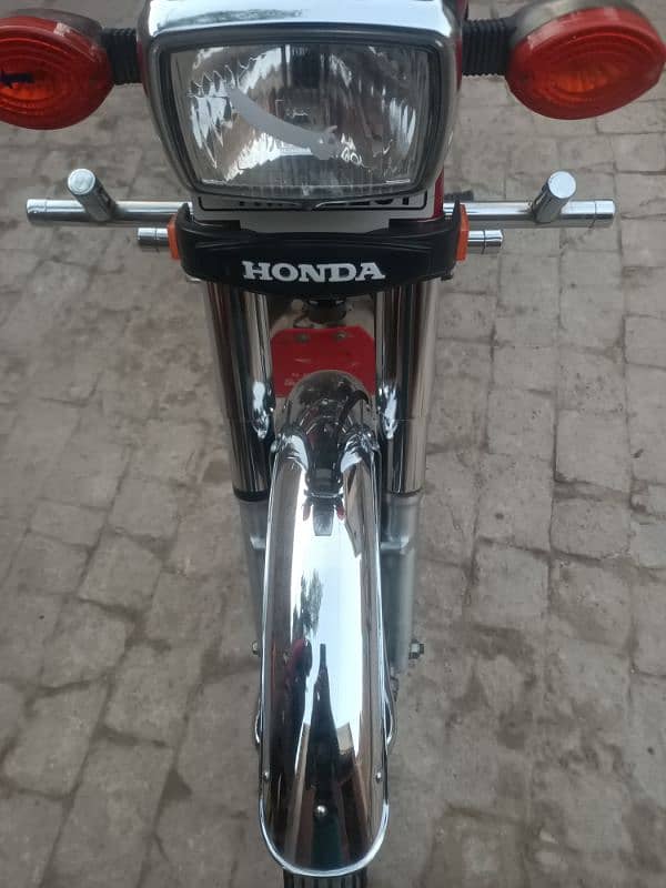 Honda CG 125 8