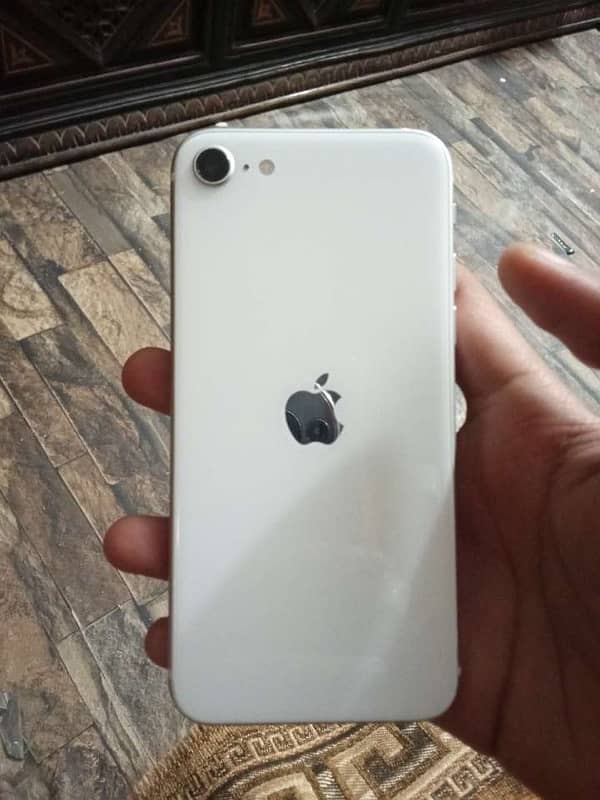 iphone se 2020 128 gb pta approved 4