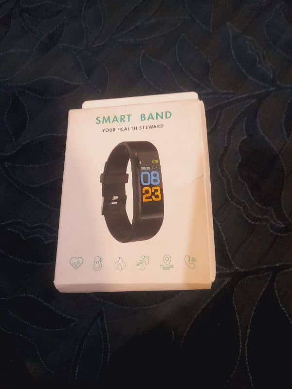 Q1 SMART WATCH BEST FOR KIDS AND ADULTS IN JUST 800 RS 5