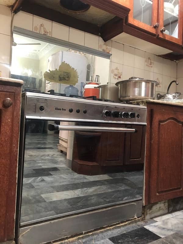 Cooking range + divider + dressing table 3