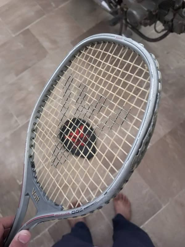 squash racket (slighly negotiable) 0