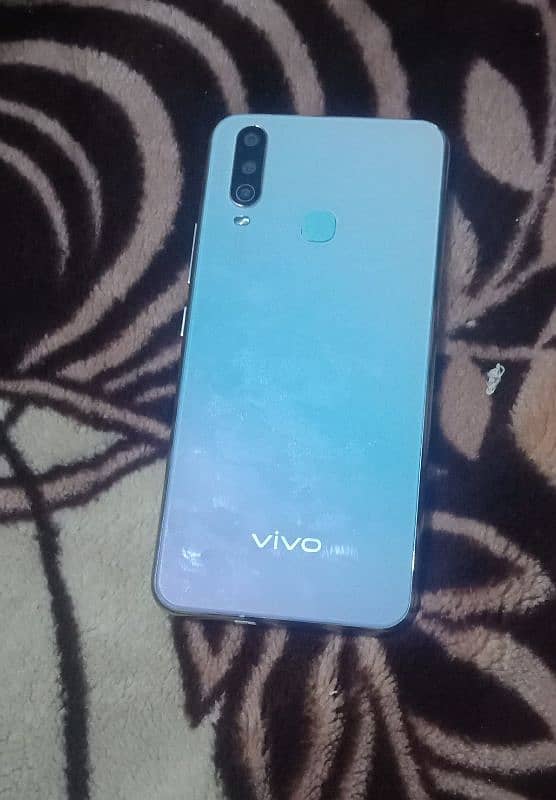 Vivo Y 17 0