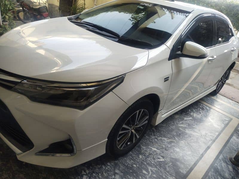 Toyota Altis Grande 2019 4