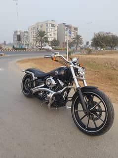 Harley Davidson Breakout 2013