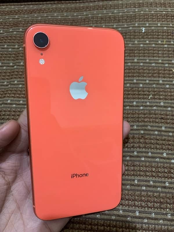 iPhone XR 64 gb 10by10 condition waterproof 88 battery healt 0