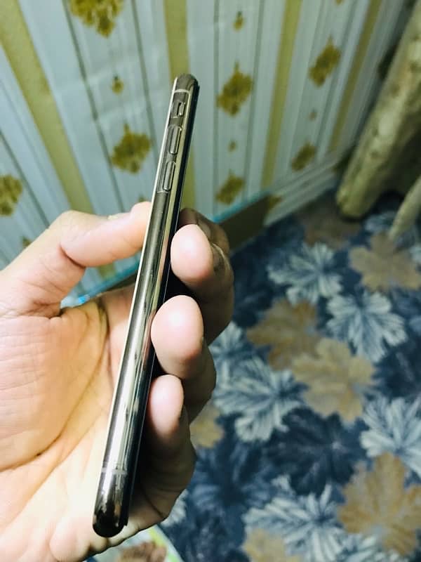 iPhone Xs NoN PTA 2