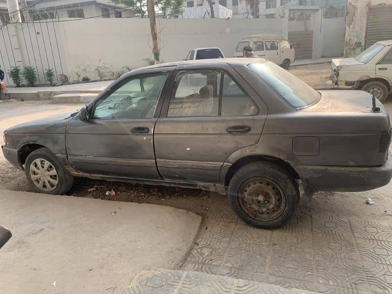 Nissan Sunny 1991 3