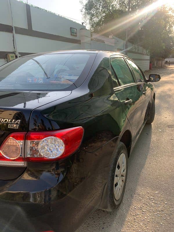 Toyota Corolla GLI 2011 Black Beauty 3