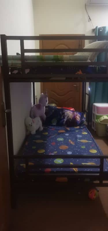 Kids bunker bed 1