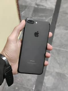 iphone 7 plus 32GB pta approved