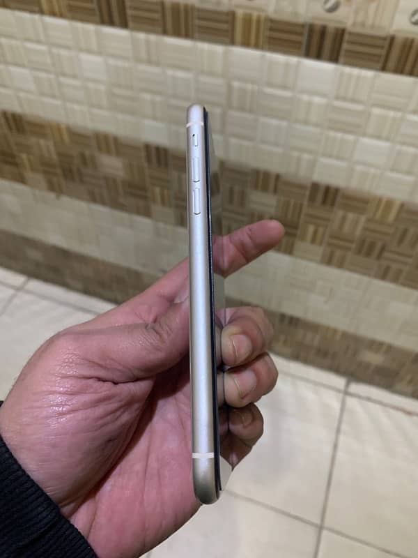 iPhone 11 pta approved 128 Gb 5