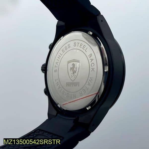 MENS Ferrari WATCH  Metal body rubber band 1