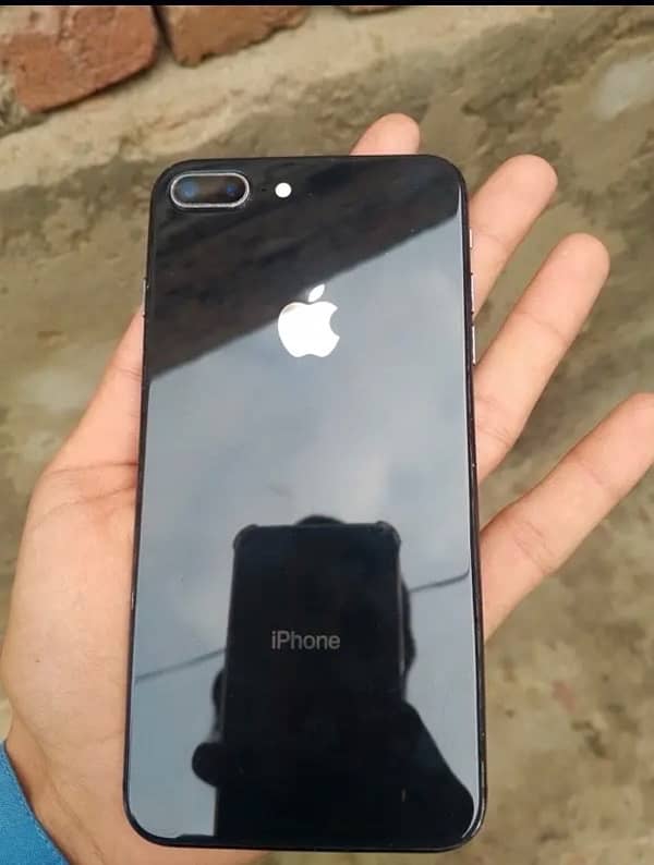 I phone 8plus non pta 64gb condition 10/8 2