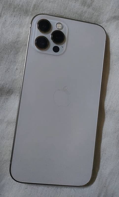 iPhone 12 pro 256gb aproved 1