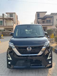 Nissan Roox highway stat x