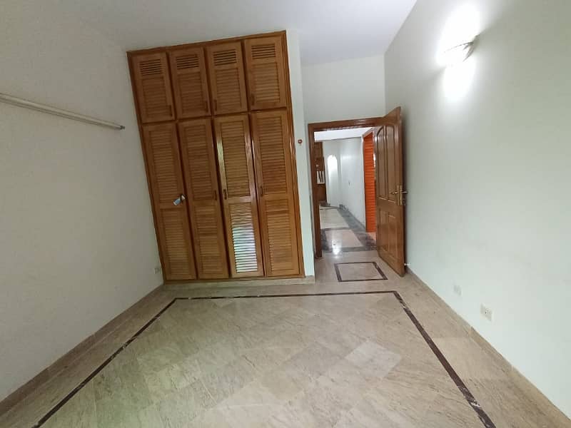 i-8.40x80 double storey House available for rent office family guest house purpose available for rent 9