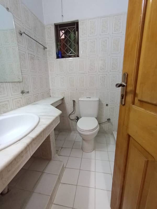 i-8.40x80 double storey House available for rent office family guest house purpose available for rent 28