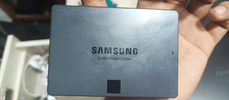 Samsung 1TB SSD 0