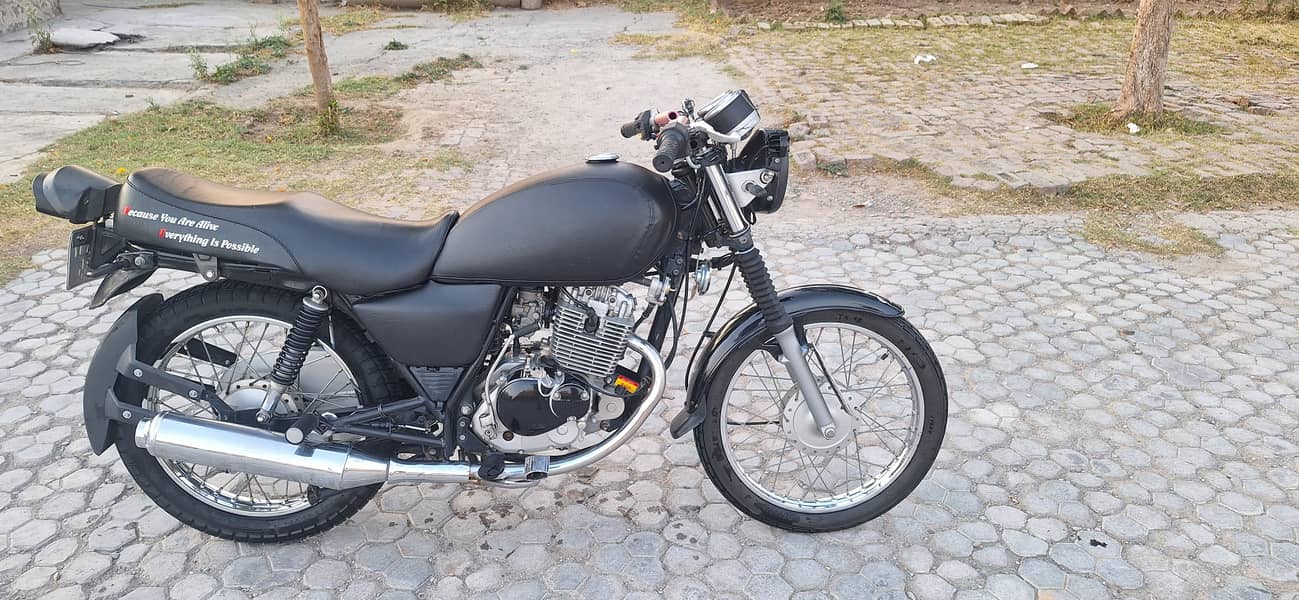 Suzuki 150 bike for sale urgent 3