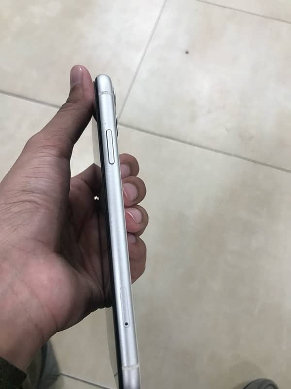 IPHONE 11 NON PTA 64 GB 3