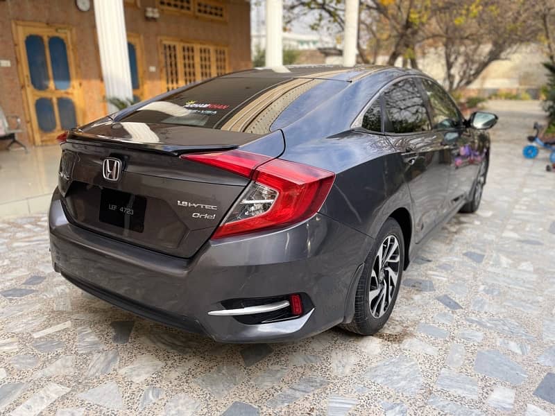 Honda Civic Oriel 2016 8