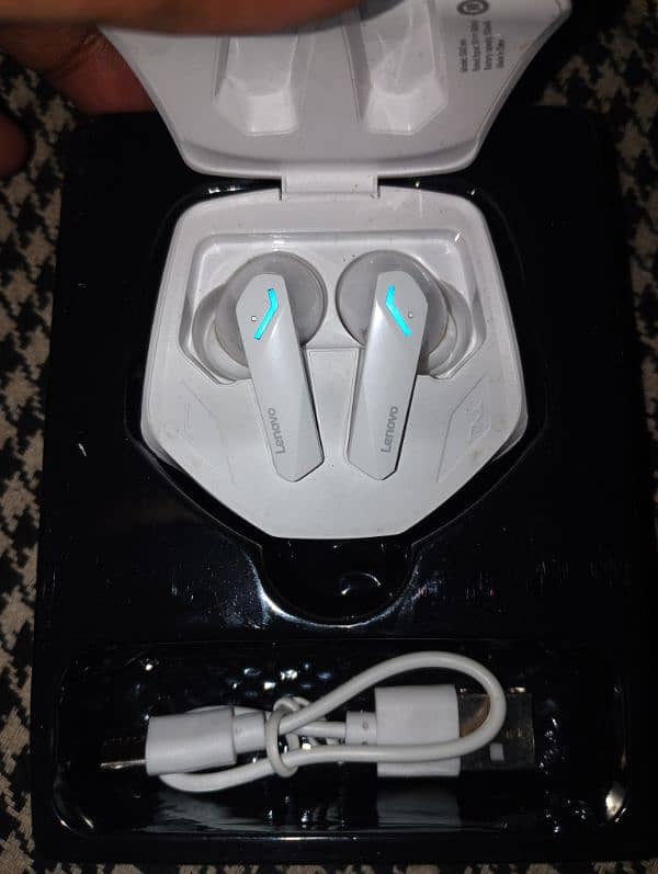 Think plus live Pods GM2 pro earbuds 3