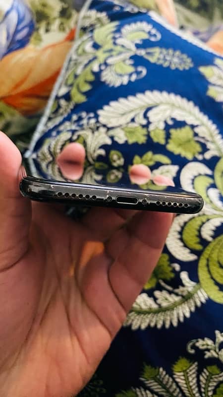 iPhone X 64gb Non-PTA 2