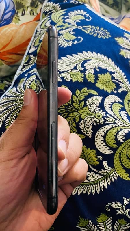 iPhone X 64gb Non-PTA 3