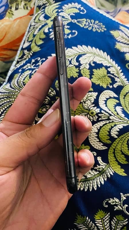 iPhone X 64gb Non-PTA 4