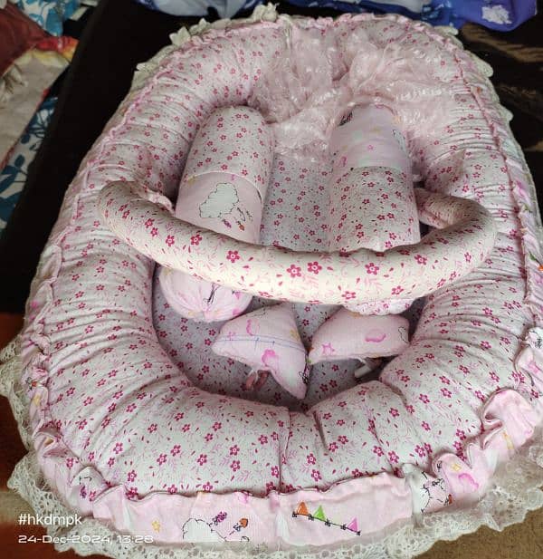 2 Baby carry nests just like new 12