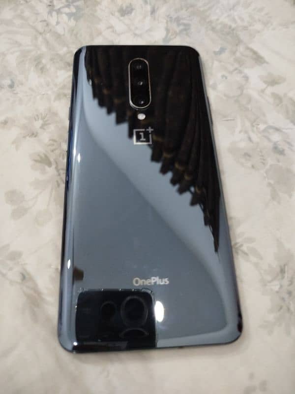 oneplus 7 pro 8 / 256 dual  approved in less price 1