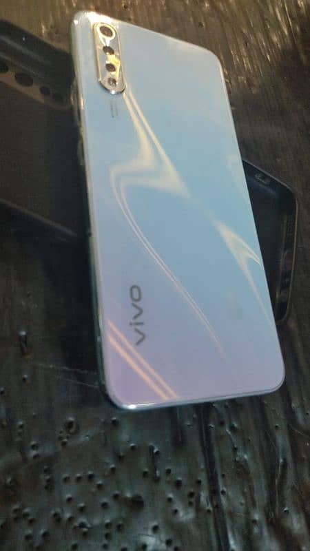 vivo S1 4/128 5