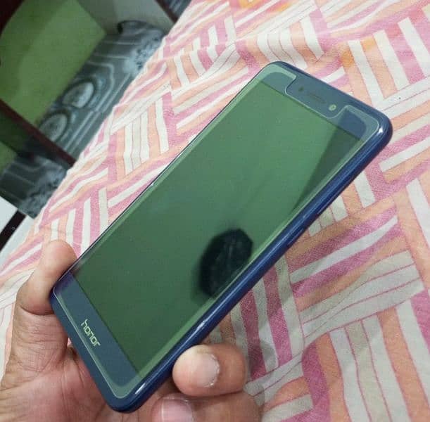 huwaie honor 8 lite with box  10 by 10 condition 1