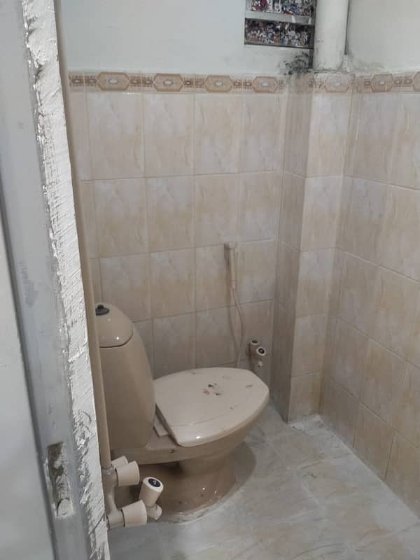 2 BED DD SAKINA CORNER FLAT FOR SALE IN GULISTAN E JAUGAR BLOCK 12 1