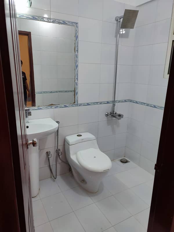 3 BED DD SAFARI HEIGHT FLAT FOR SALE IN GULISTAN E JAUHAR BLOCK 15 3