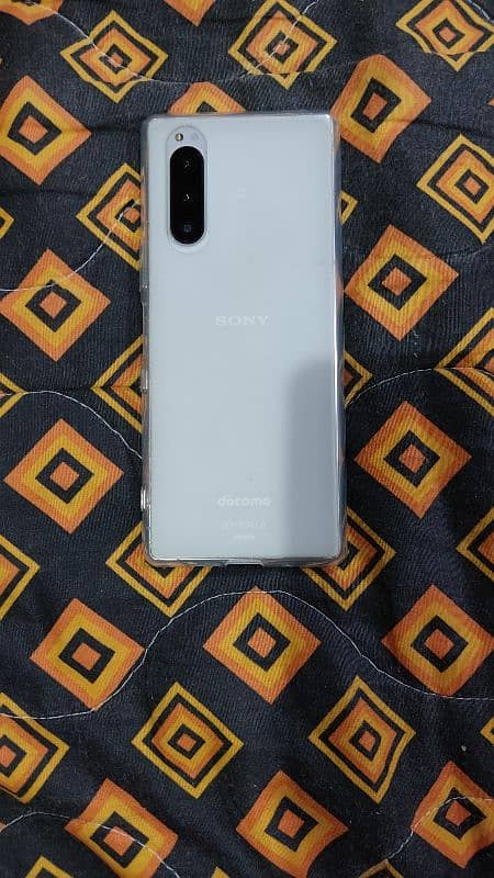 Sony Xperia 5 0