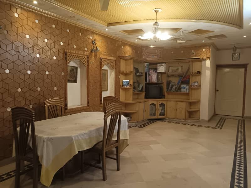 10 Marla Beautiful Double Story House Urgent For Sale in sabzazar 7