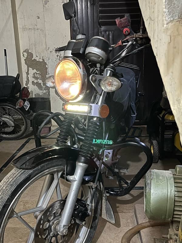 Suzuki GS150 SE 2021 1